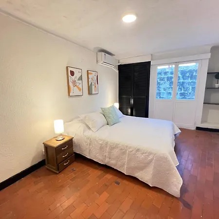 Apartamento Lovely Duplex With Balcony! *