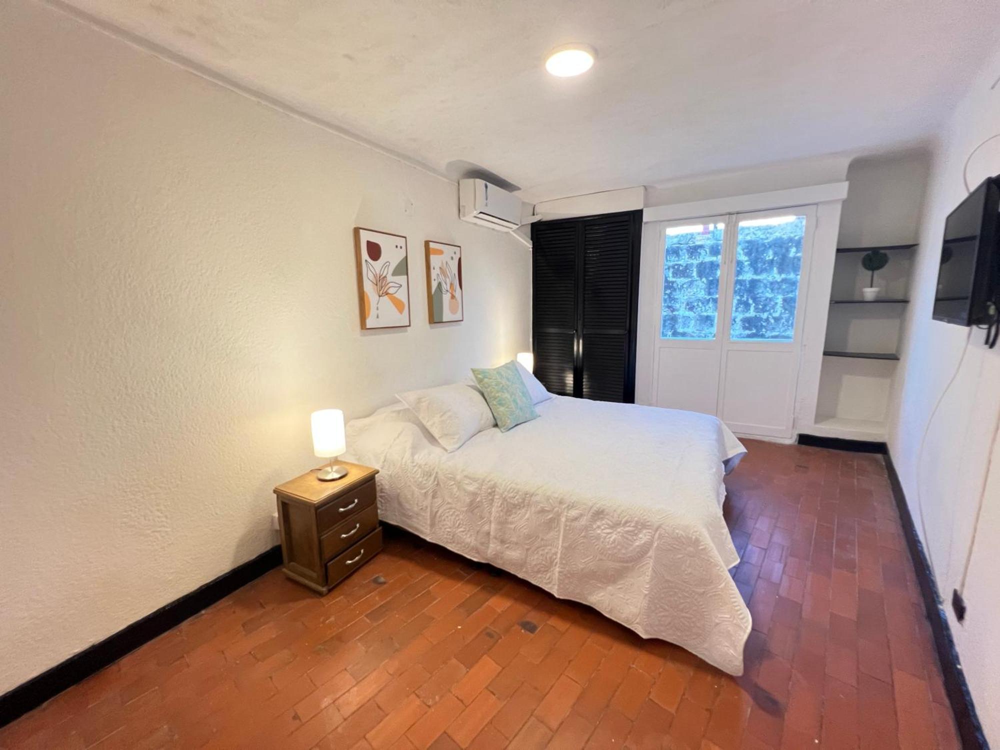 Apartment Lovely Duplex With Balcony! *